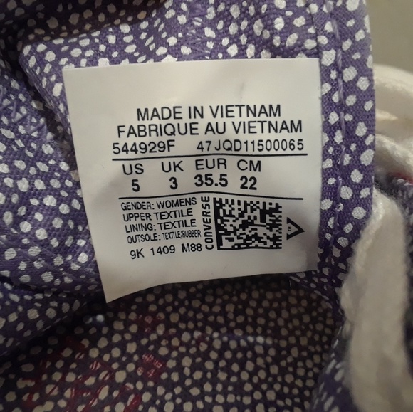 Converse shoes - Picture 2 of 6